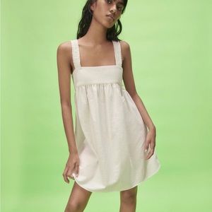 Textured short white dress